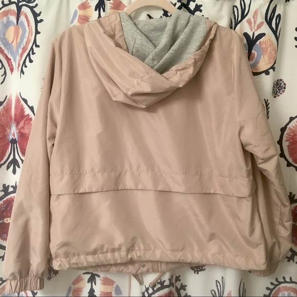 Women’s Windbreaker - Picture 2 of 4